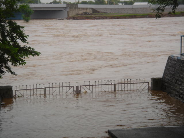 Boat Club - Rising Water Level