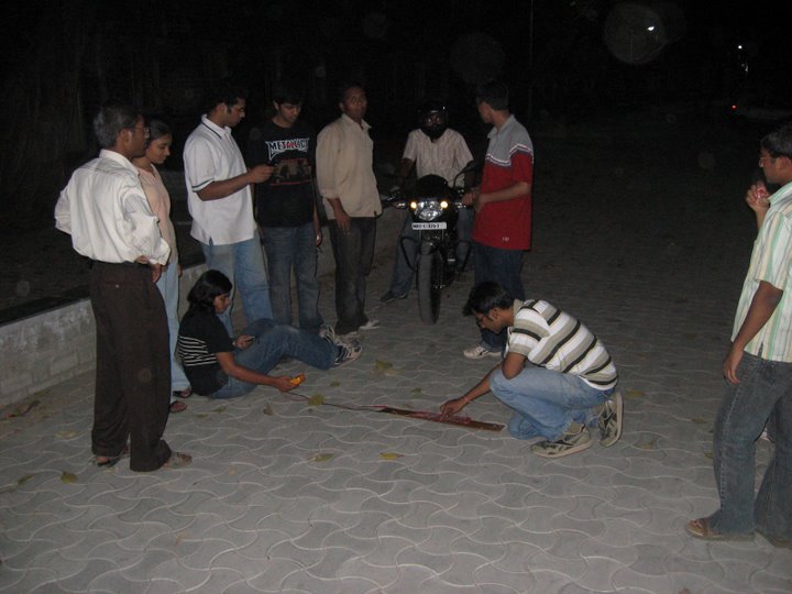 Techno Craft 2009, Astro Club booth team practically testing the model late at night before the Comp